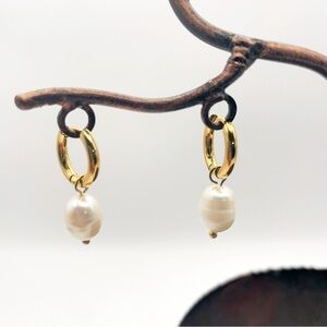 Gold Hoop Earrings with Freshwater Pearl Dangles – Chic Modern Style